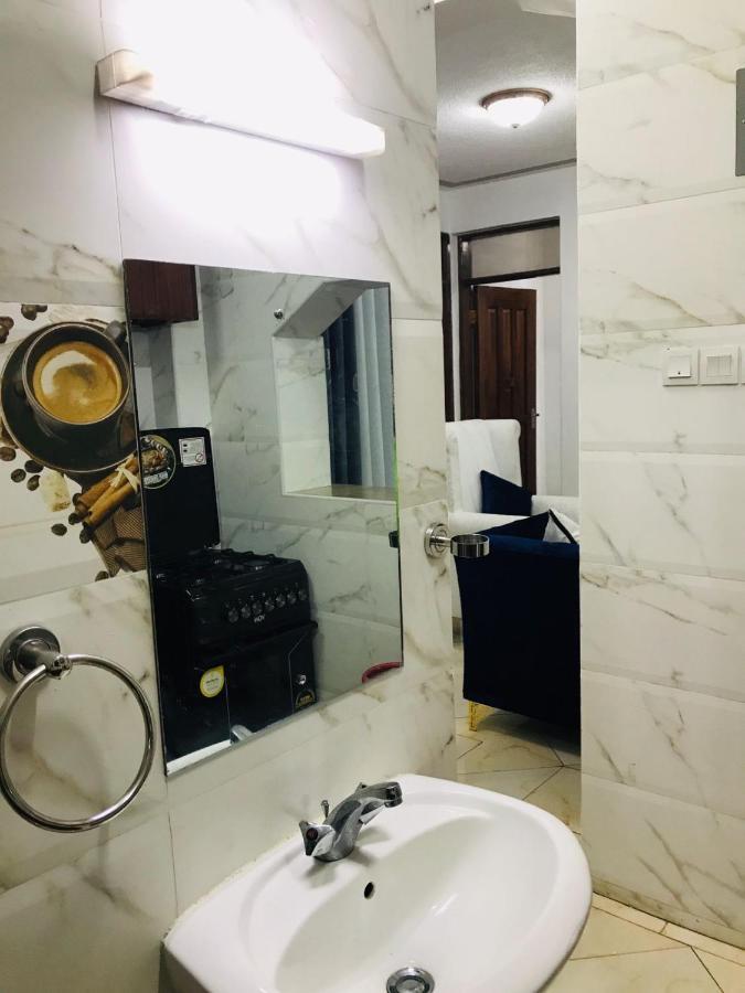 Lux Suites Bamburi Furnished Apartments Bagian luar foto