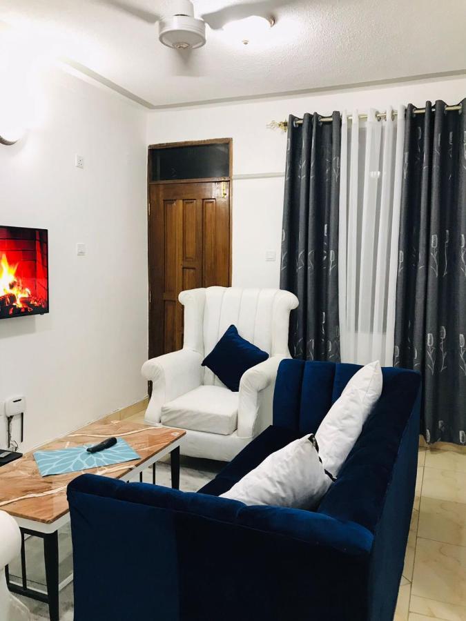 Lux Suites Bamburi Furnished Apartments Bagian luar foto