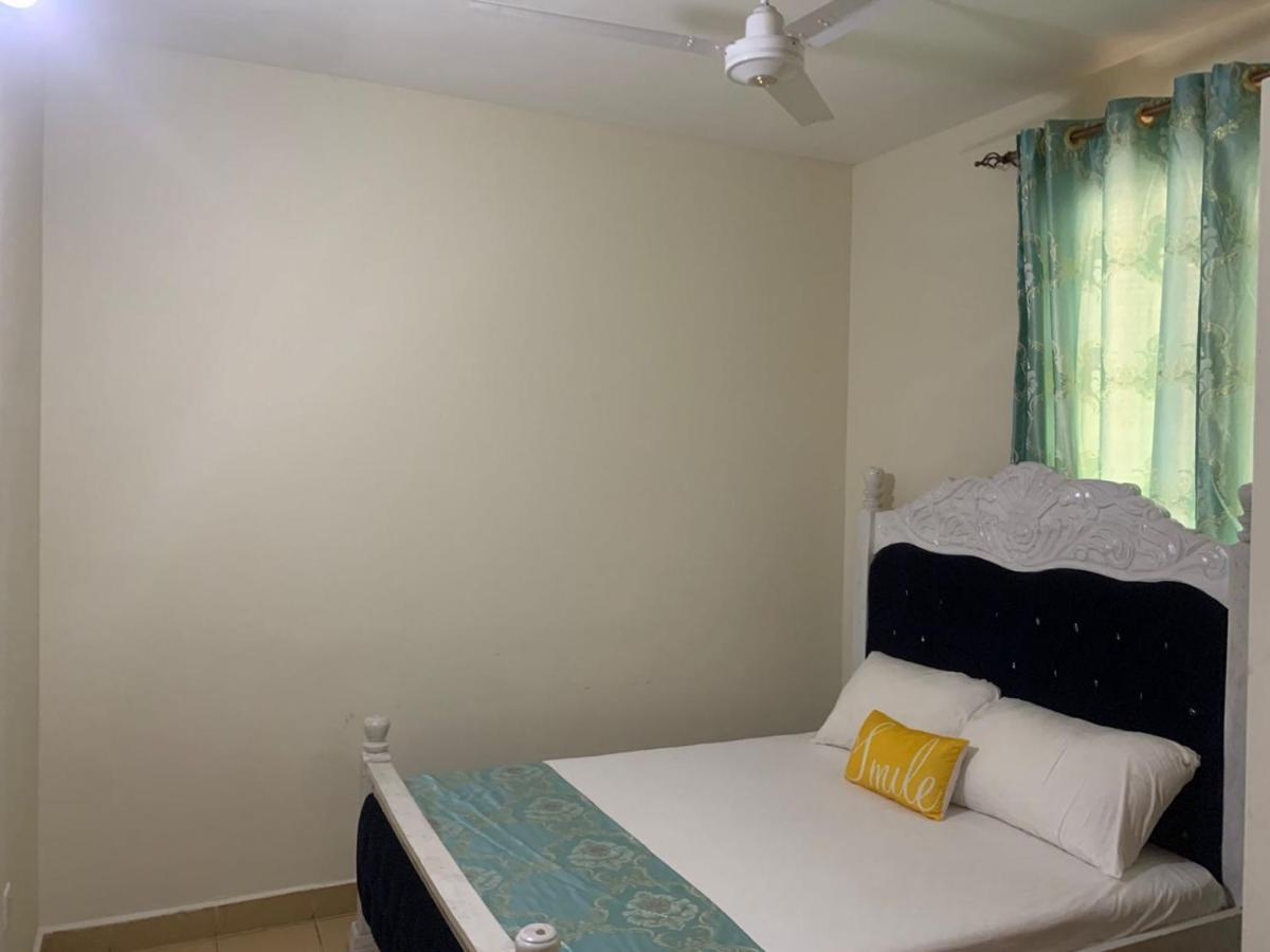 Lux Suites Bamburi Furnished Apartments Bagian luar foto