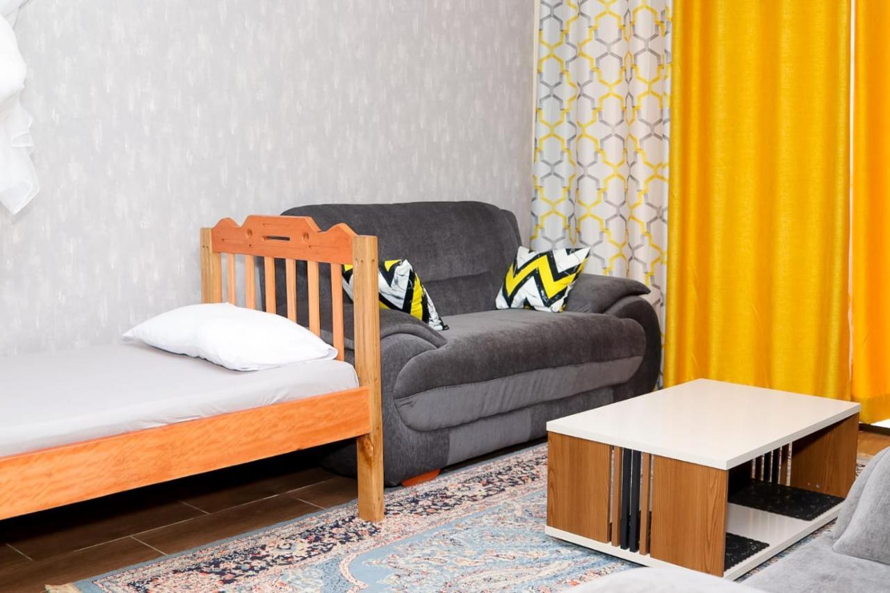 Lux Suites Bamburi Furnished Apartments Bagian luar foto
